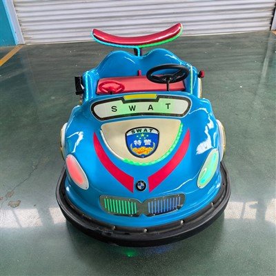 Sports Car-Style Ride-on Toy with Rear Spoiler